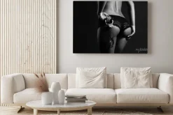 Obraz: Akt kobiety z kajdankami