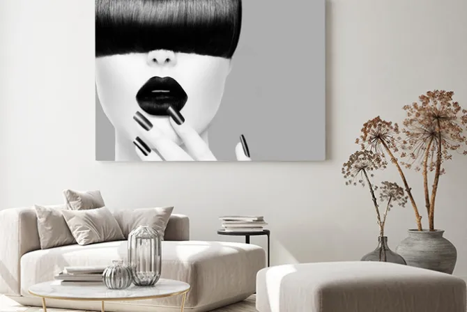 Obraz: Artystyczny portret kobiety w czerni i bieli