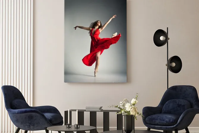 Obraz: Baletnica w długiej czerwonej sukni