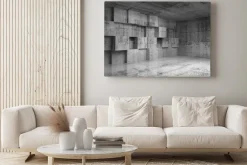 Obraz: Betonowe pomieszczenie z geometrycznymi wnękami