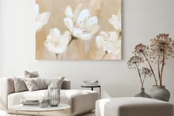 Obraz: Białe kwiaty jak malowane na beżowym tle