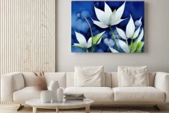 Obraz: Białe kwiaty na niebieskim tle