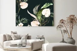Obraz: Białe tropikalne kwiaty na czarnym tle