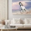 Obraz: Biały koń w galopie na piasku