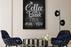 Obraz: Biały napis kredą o kawie na czarnej tablicy