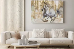 Obraz: Biegnący biały koń na tle złotej farby