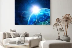 Obraz: Blue earth w przestrzeni z wschodzącego słońca