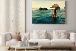 Obraz: Chica sentada en la orilla del mar