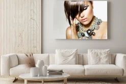 Obraz: Dziewczyna glamour fashion beauty z stylowej fryzurę i makijaż