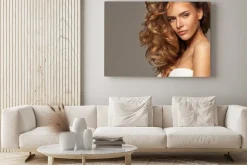 Obraz: Fotografia mody piękna blondynka z naturalnym makijażu