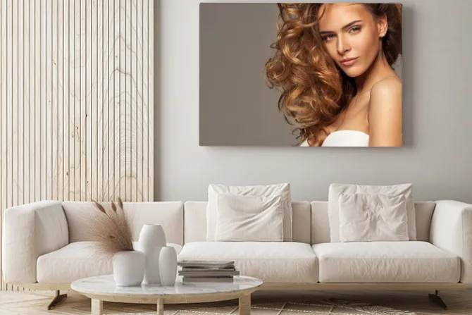 Obraz: Fotografia mody piękna blondynka z naturalnym makijażu