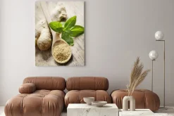 Obraz: Imbir na drewnianym blacie