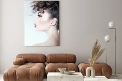Obraz: Jasny obraz kobieta z dużymi ustami