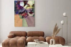 Obraz: Kobieta i gołąb kolorowa akwarela