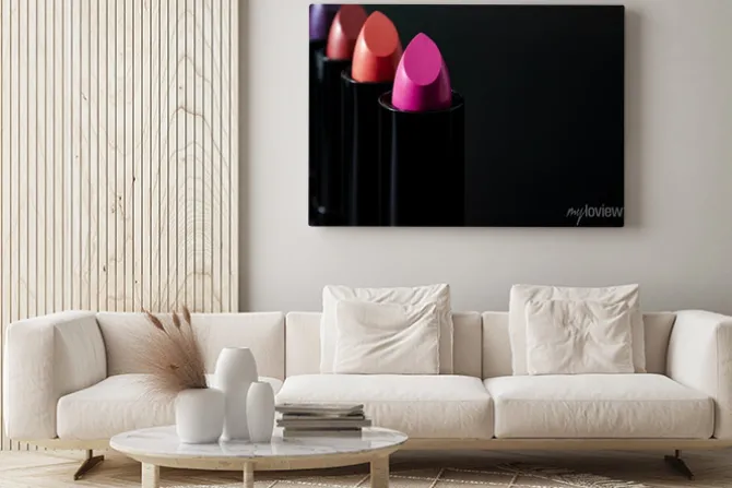 Obraz: Kobiety piękno produkty, luksusowa moda i makeup pojęcie z rzędem