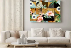 Obraz: Kolorowy kolaż z figur geometrycznych i kwiatów