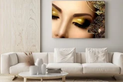 Obraz: Makijaż mody glamour. złoty glittering eyeshadows wakacje