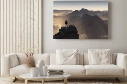 Obraz: Młody człowiek do góry