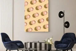 Obraz: Pattern of ceramic cup with cappuccino and heart decoration on