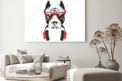 Obraz: Pies w okularach przeciwsłonecznych z słuchawkami