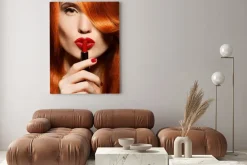 Obraz: Piękna dziewczyna. red lipstick