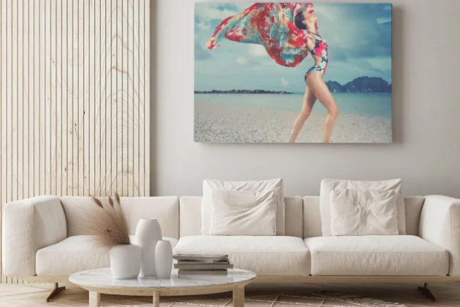 Obraz: Piękna kobieta na plaży