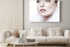 Obraz: Portret dziewczyna jest w stylu mody. dekoracja ślubna. odizolowany