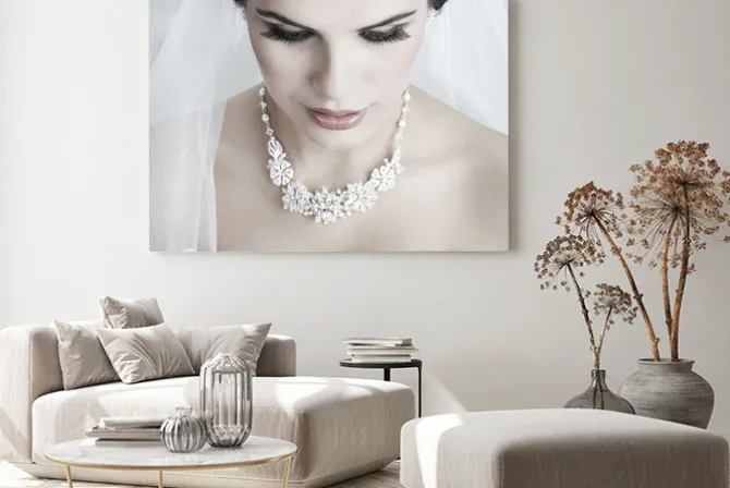 Obraz: Portret pięknej narzeczonej. suknia ślubna. dekoracja ślubna