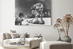 Obraz: Sędzia liczący mężczyznę boksera