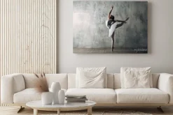 Obraz: Tańcząca baletnica na szarym tle