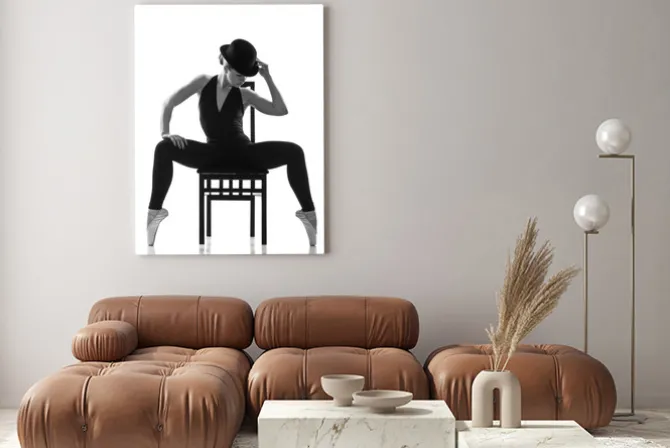 Obraz: Tancerka siedząca na krześle