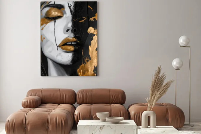 Obraz: Twarz kobiety ze złotymi ustami abstrakcyjny malunek
