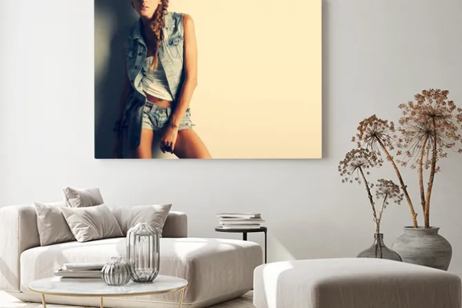 Obraz: Zdjęcie pięknej dziewczyny w stylu mody