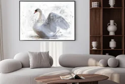 Plakat: Łabędź z rozpostartymi skrzydłami w stylu malarskim