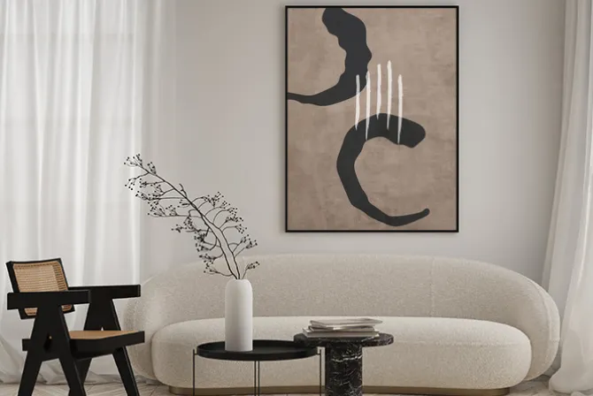 Plakat: Abstrakcyjne czarne i białe kształty na beżowym tle