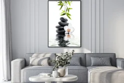 Plakat: Biały kwiat orchidei na wodzie