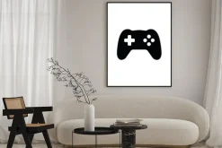 Plakat: Czarny kontroler do gry na białym tle