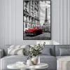 Plakat: Czerwone retro auto i wieża eiffla w paryżu