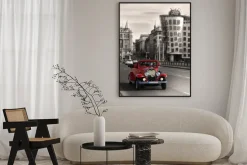 Plakat: Czerwony piękne zabytkowe samochody w pradze