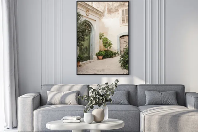 Plakat: Drzewko oliwne i zabytkowa architektura