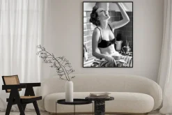 Plakat: Fototgrafia w stylu vintage kobieta w kuchni