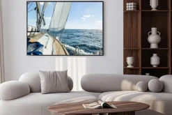 Plakat: Jacht żaglowy w oceanie atlantyckim w słoneczny dzień rejsu