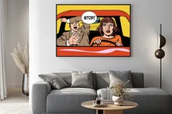 Plakat: Kobieta jazdy kierowcy szkoły panika spokojna stylu retro pop-artu.