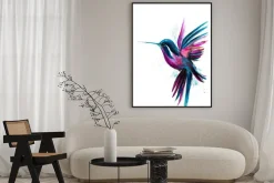 Plakat: Kolorowy koliber na białym tle w stylu akwareli