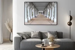 Plakat: Korytarz z kolumnami