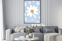 Plakat: Kwiat stokrotki i motywujący cytat