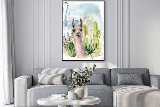 Plakat: Lama w kompozycji z kaktusami w stylu rysunkowym