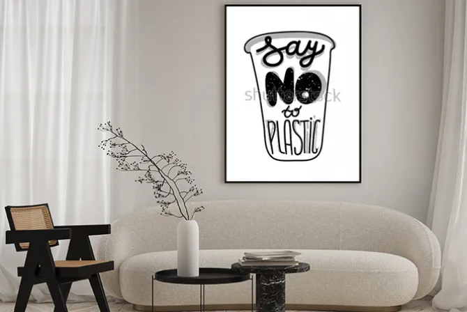 Plakat: Literowanie cytatu na plastikowym kubku powiedz nie plastikowi.