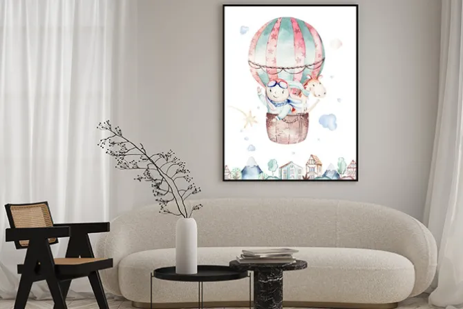 Plakat: Malowane zwierzęta w balonie nad miastem