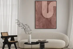 Plakat: Minimalistyczna geometria na konkretnym tle